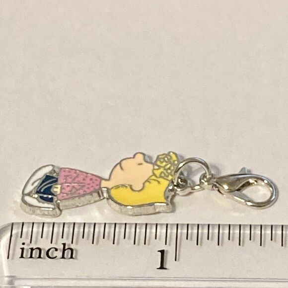 Peanuts Snoopy Sally Brown Clip On Charm Zipper Pull Purse Charm Signed Enamel - Picture 8 of 8